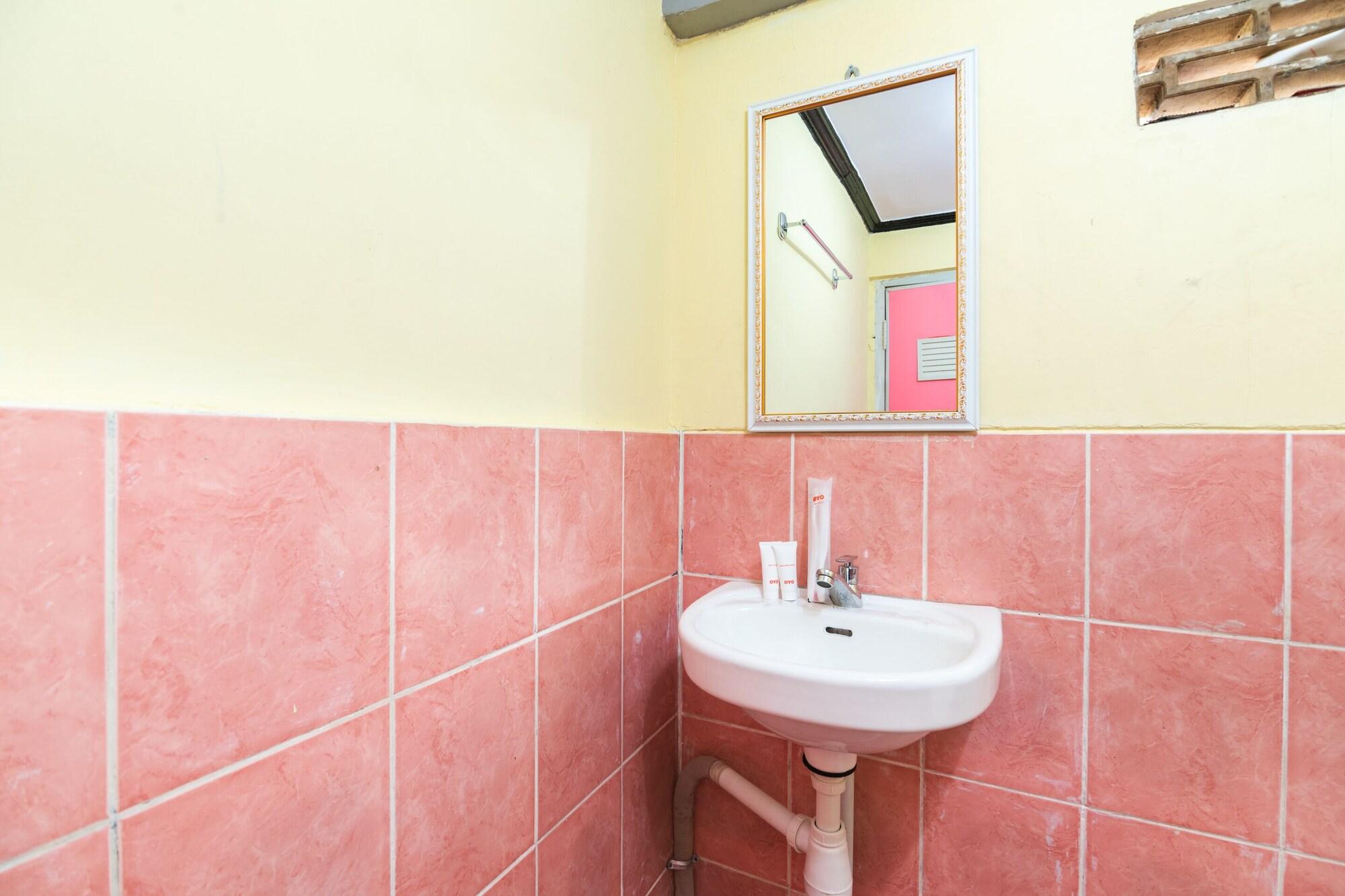 Oyo 1852 Intan Bromo Homestay Pasuruan Dış mekan fotoğraf