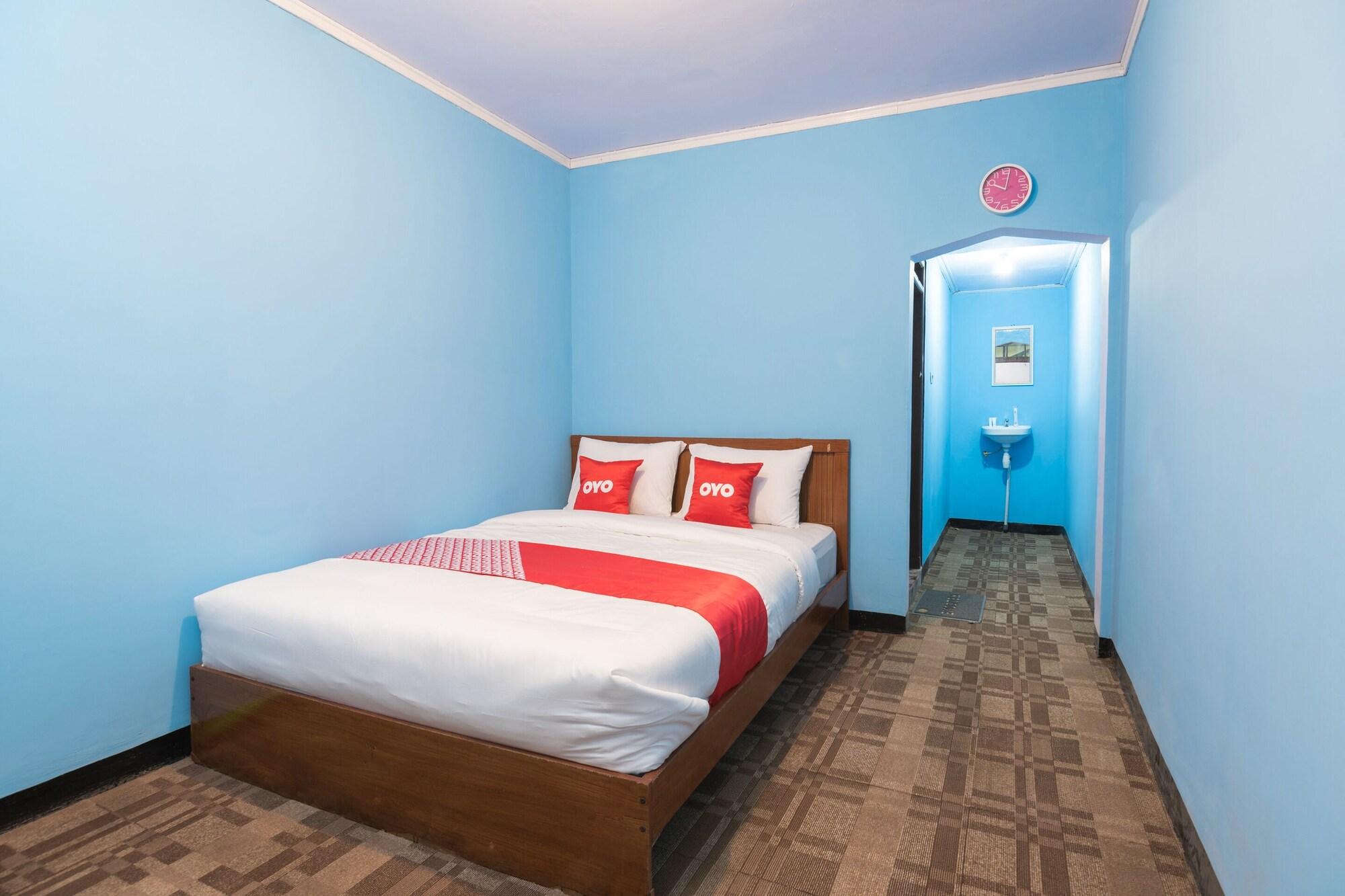 Oyo 1852 Intan Bromo Homestay Pasuruan Dış mekan fotoğraf