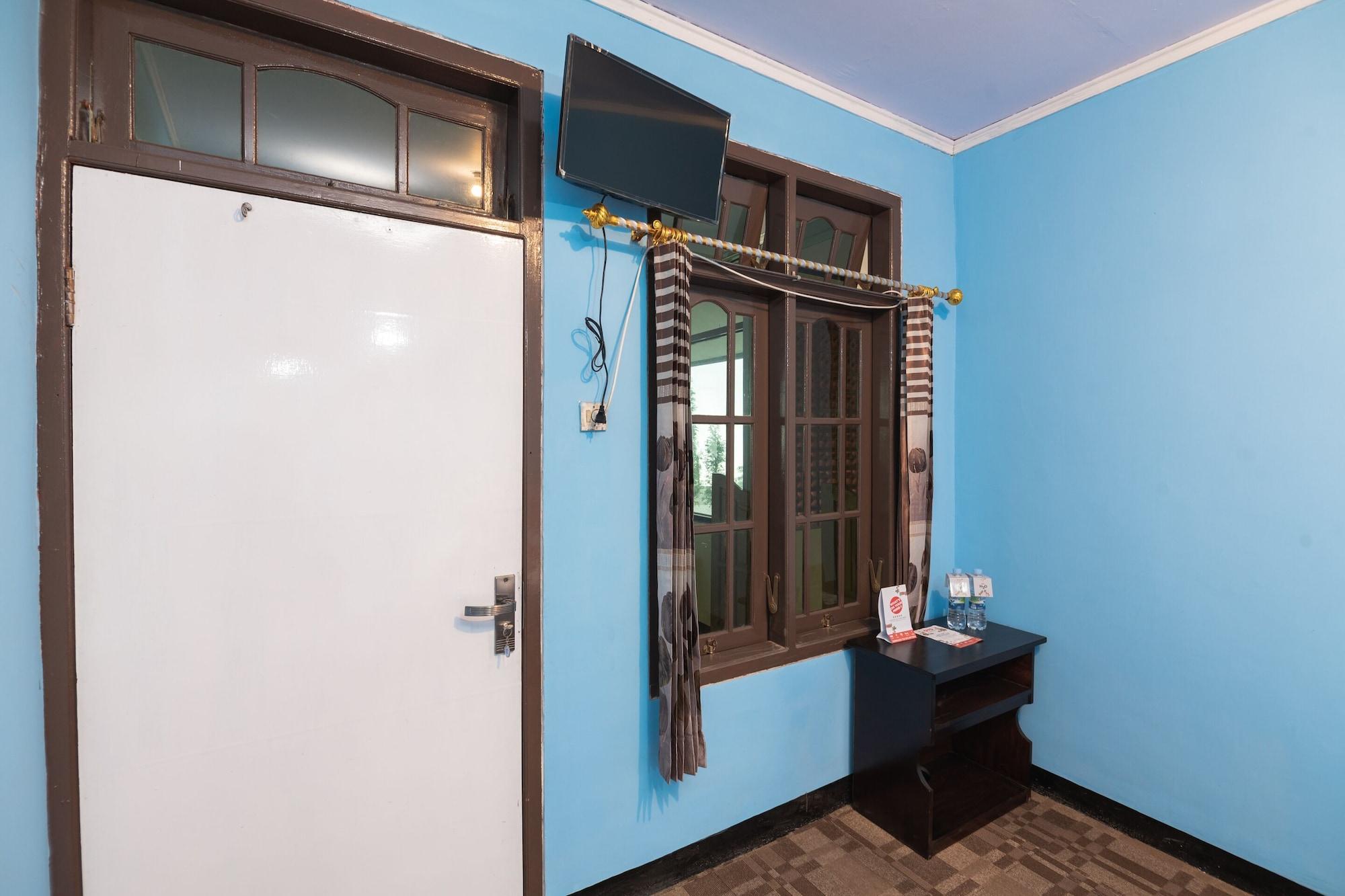 Oyo 1852 Intan Bromo Homestay Pasuruan Dış mekan fotoğraf