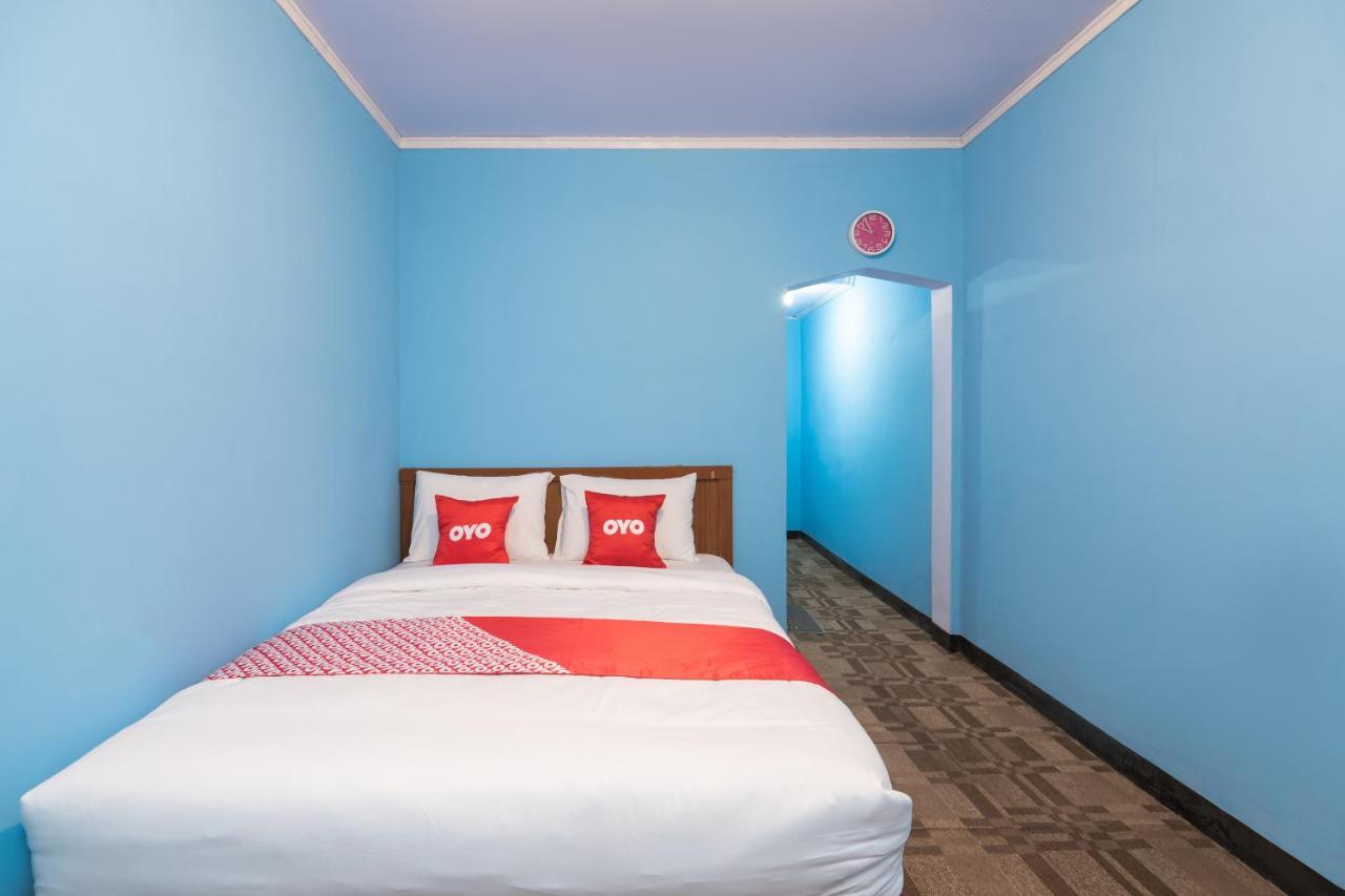 Oyo 1852 Intan Bromo Homestay Pasuruan Dış mekan fotoğraf